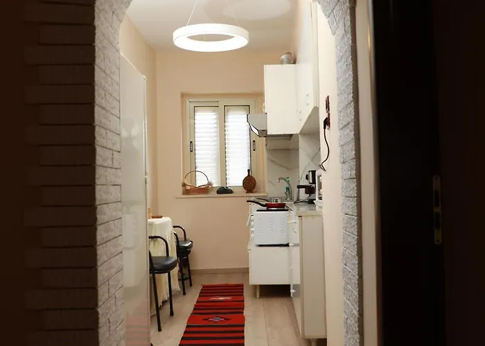 Fortuzi טיראנה